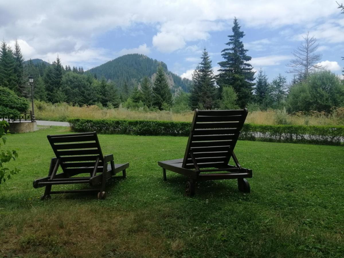 "Моето Любимо Място", Смолянски Езера - "My Favorite Place", Smolyan Lakes Eksteriør billede