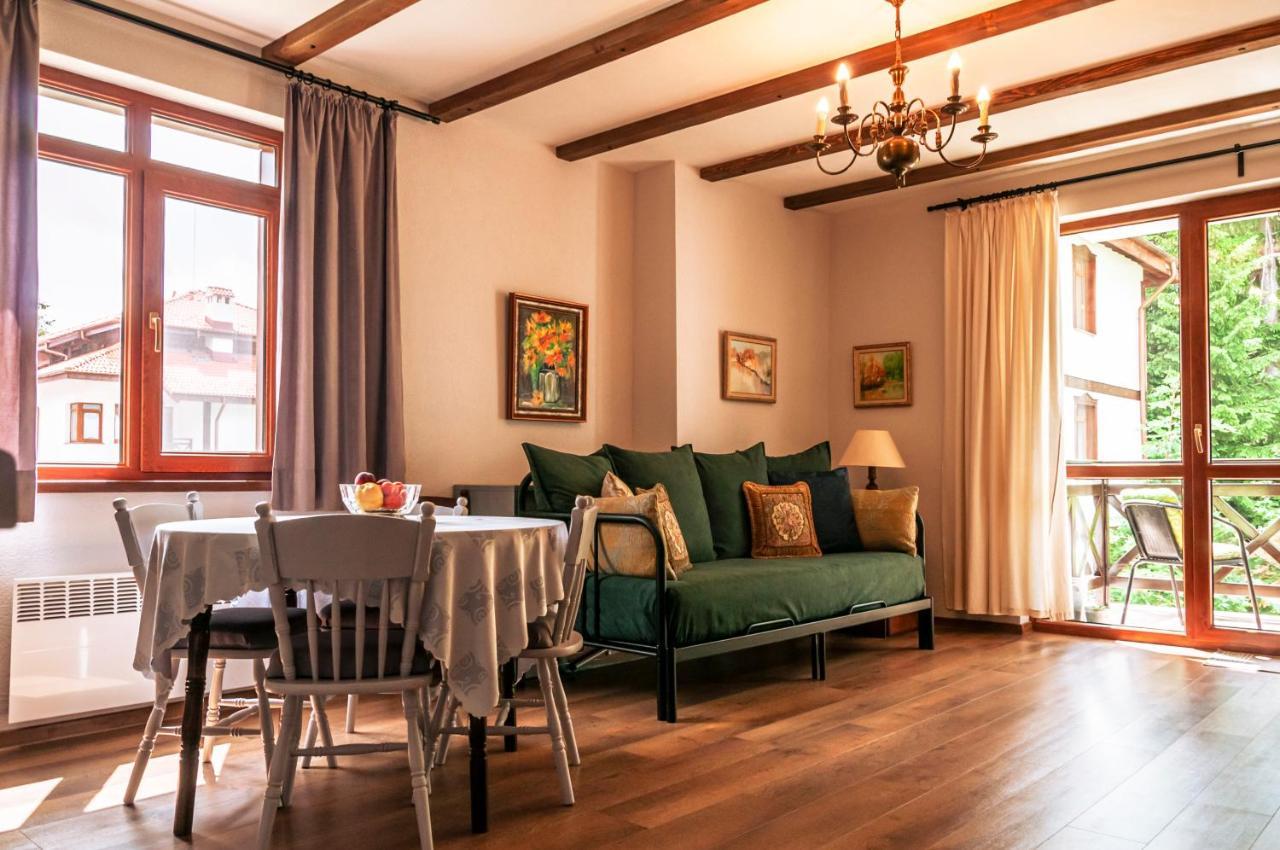 "Моето Любимо Място", Смолянски Езера - "My Favorite Place", Smolyan Lakes Eksteriør billede