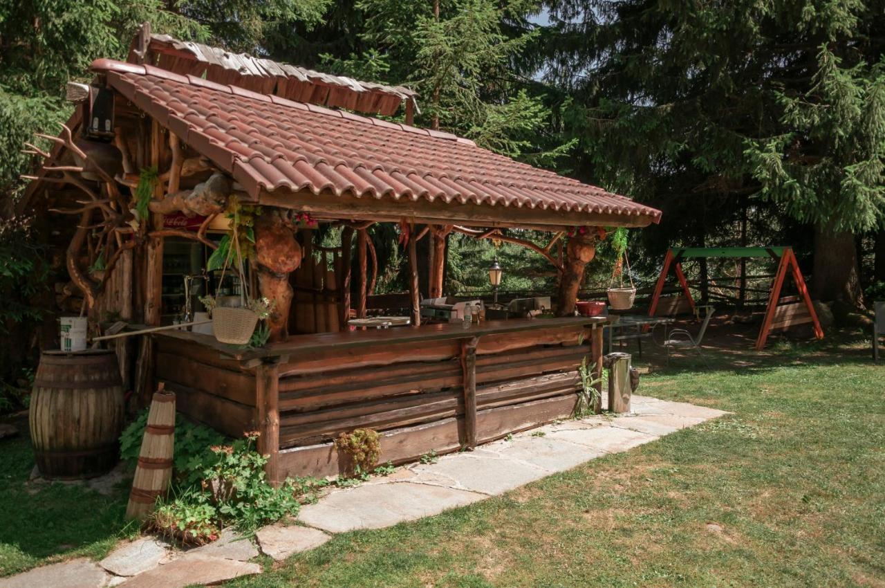 "Моето Любимо Място", Смолянски Езера - "My Favorite Place", Smolyan Lakes Eksteriør billede